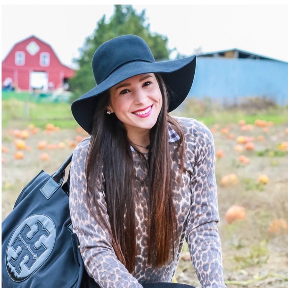 J. Crew
J crew teal felt floppy hat - Picture 3 of 6